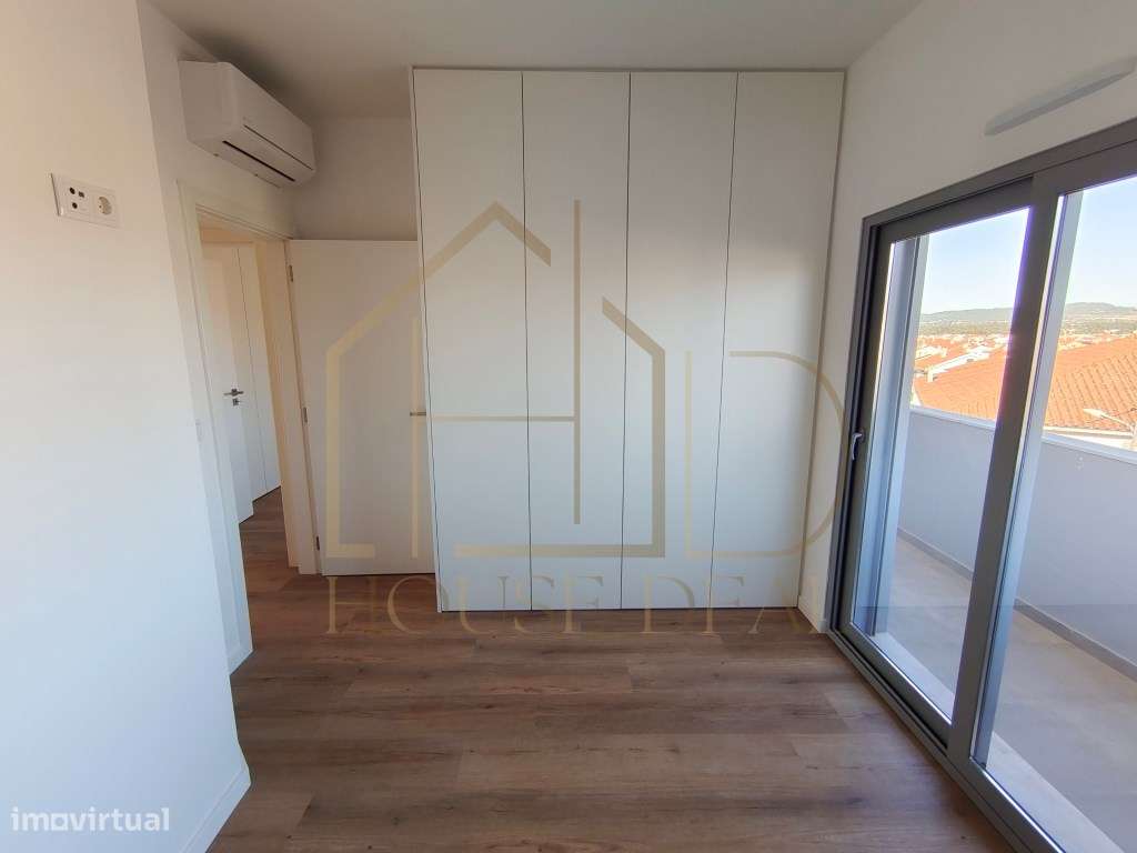 MODERNO Apartamento Duplex T3. Quinta do Conde-20