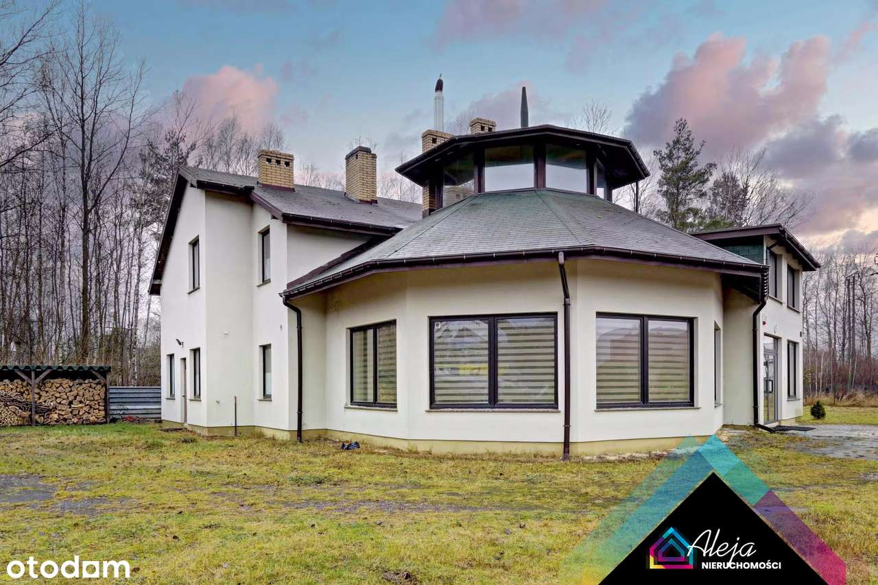 Uniwersalny Dom 350m.kw. czeka na Ciebie!-2