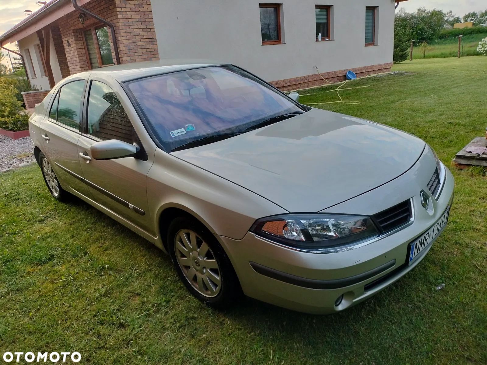 Renault Laguna - 1