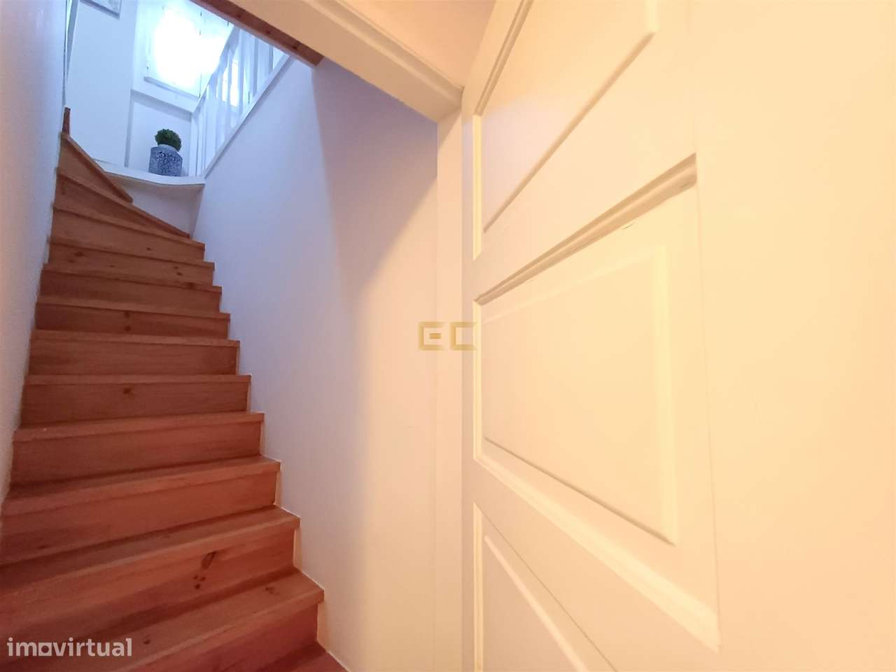 Moradia T8, com piscina e terreno, para venda na Figueira da Foz - São-30