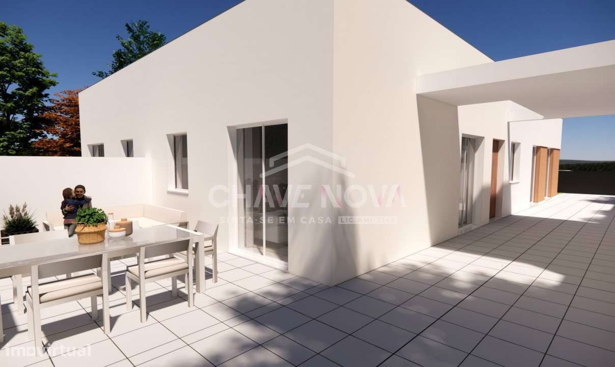Moradia T2+1 com Anexo em Construção – São Bernardo, Aveiro-17