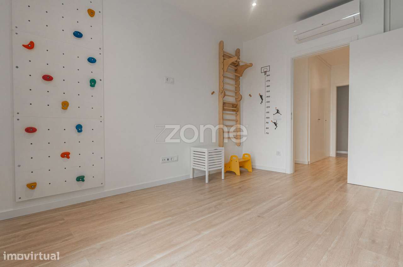 Moradia Isolada T3 com Piscina em Cascais-13