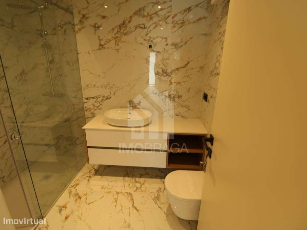 Moradia de Gaveto T3 Nova com 3 Suites | Pronta a Habitar | S. Pedr...-31