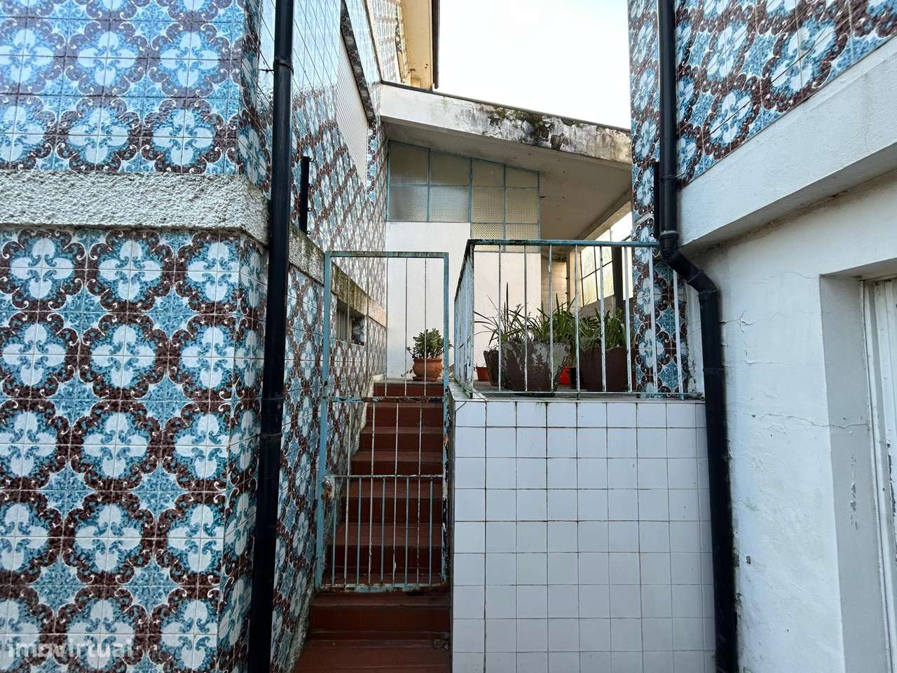 Moradia T5 com 3 frentes Rio Tinto-33