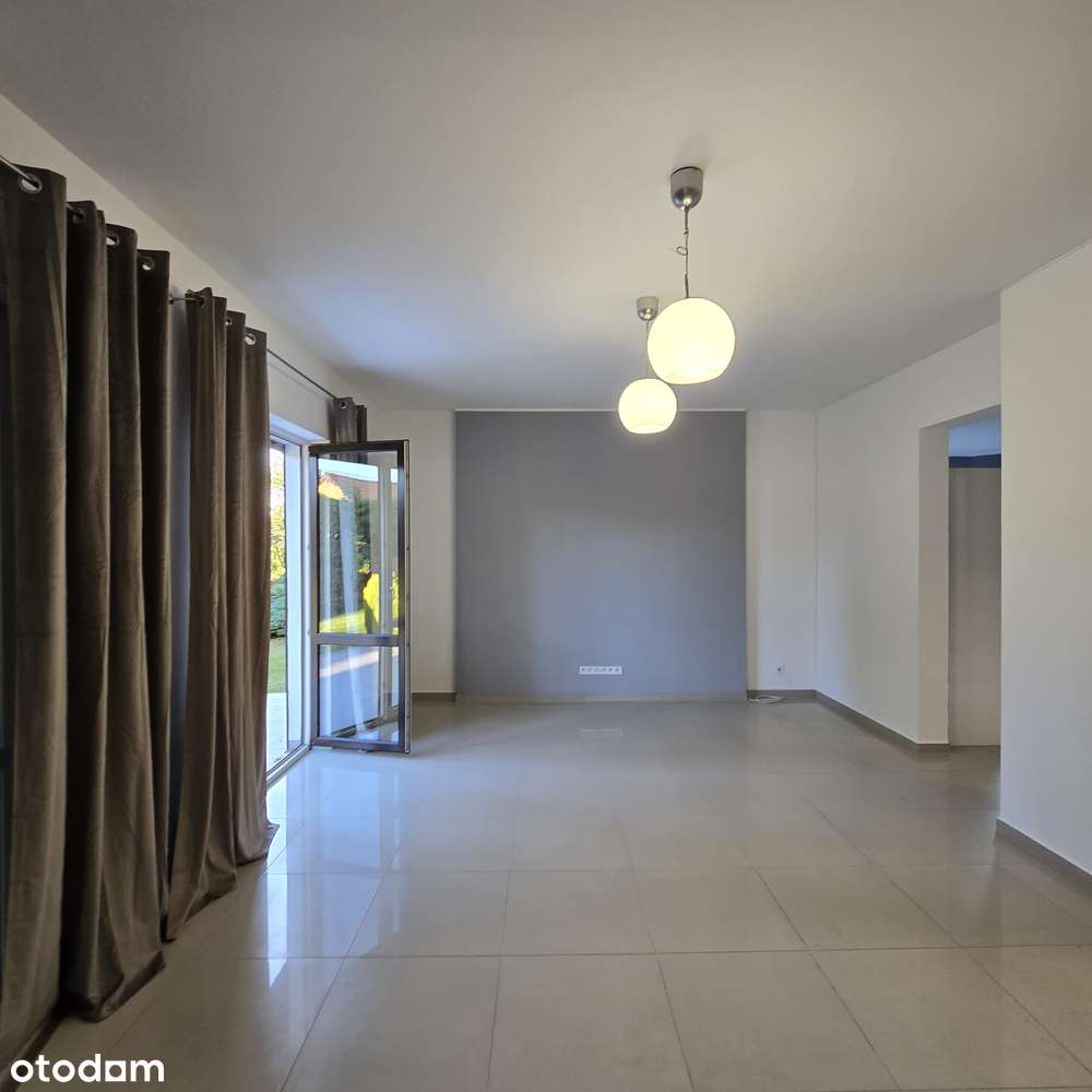 Komfortowy dom z ogrodem i niezależnym mieszkaniem-5