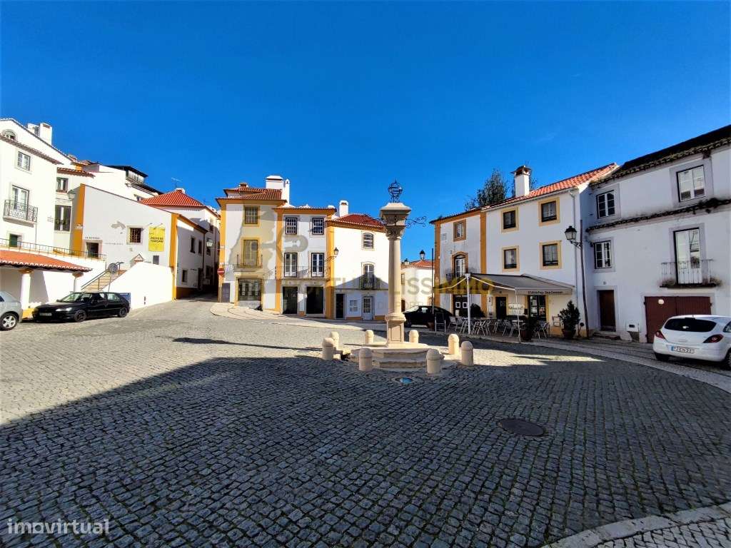 Vende-se: Apartamento Triplex Renovado no Coração de Constância - V... - Grande imagem: 4/59