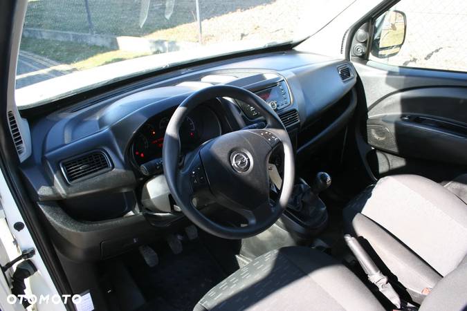 Opel Combo Bdb. Stan techniczny i wizualny 100% Gwarancja Przebiegu na Piśmie - 15