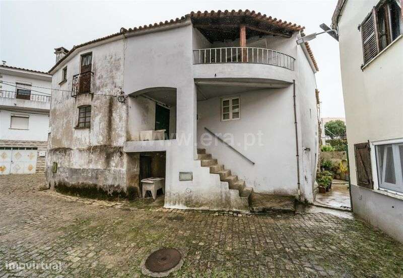 Moradia em Banda Estúdio / Fundão, Alcaria - Grande imagem: 1/10