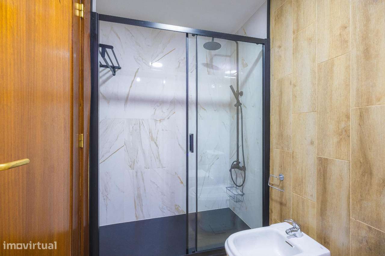 Apartamento Duplex Remodelado – Rotunda do Lavrador, Maia-32