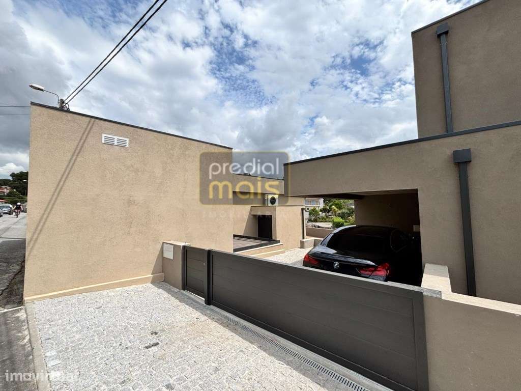 Moradia Individual T2 Remodelada com Jardim em Mouquim - Vila Nova ...-5