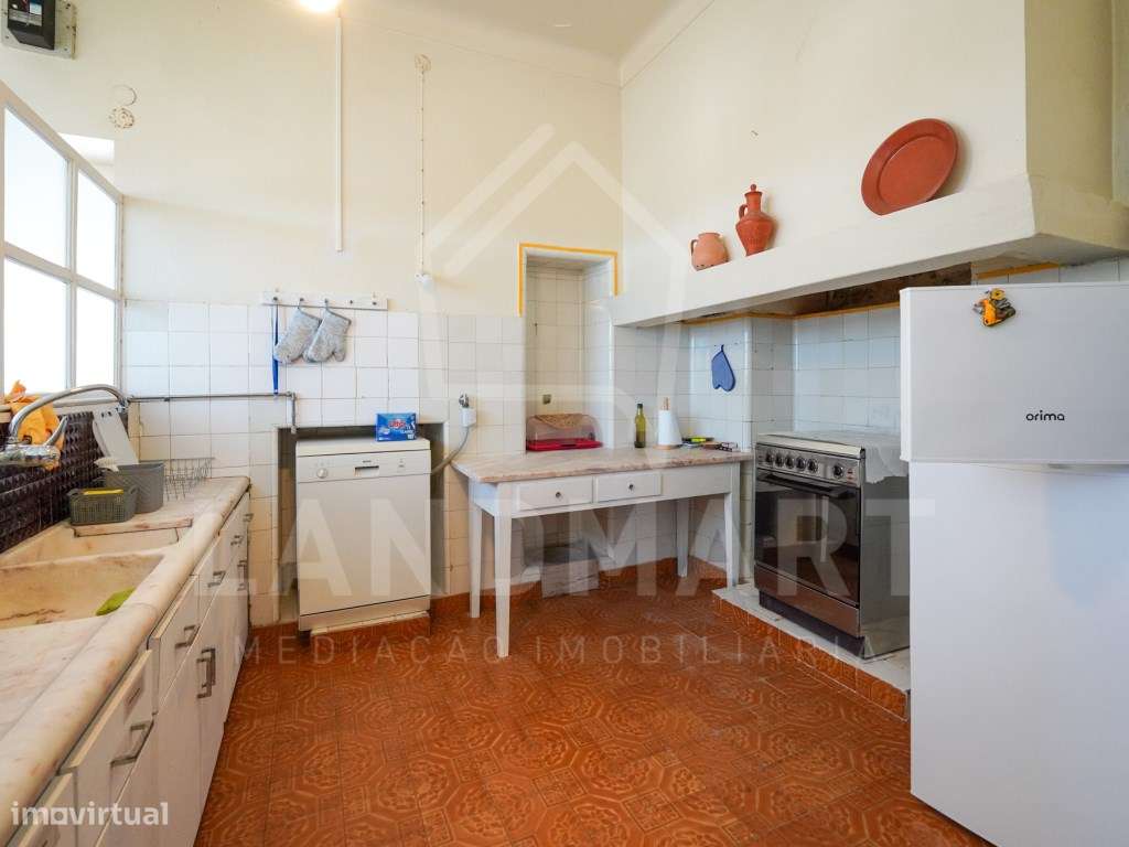 Moradia Senhorial Bifamiliar T10, Turquel - Grande imagem: 4/47