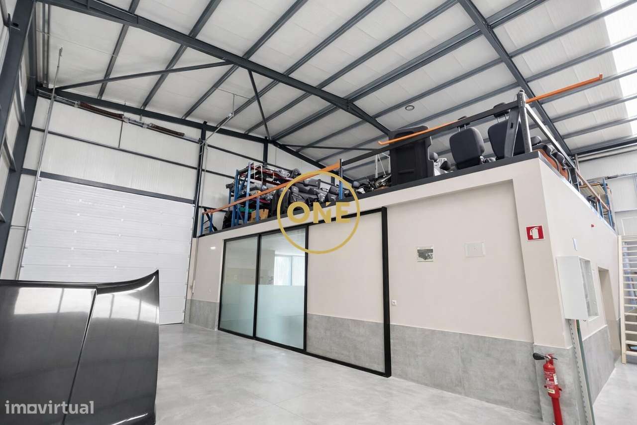 Pavilhão Industrial com 1.100 m2 - Grande imagem: 5/10