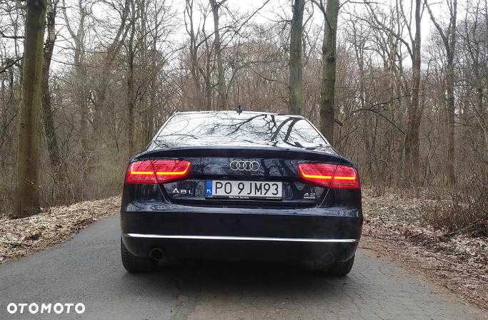 Audi A8 4.2 FSI L Quattro - 21