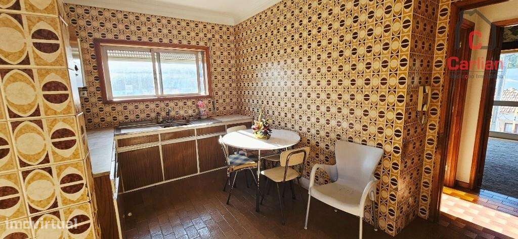 CONJUNTO DE 2 MORADIAS EM GULPILHARES-8