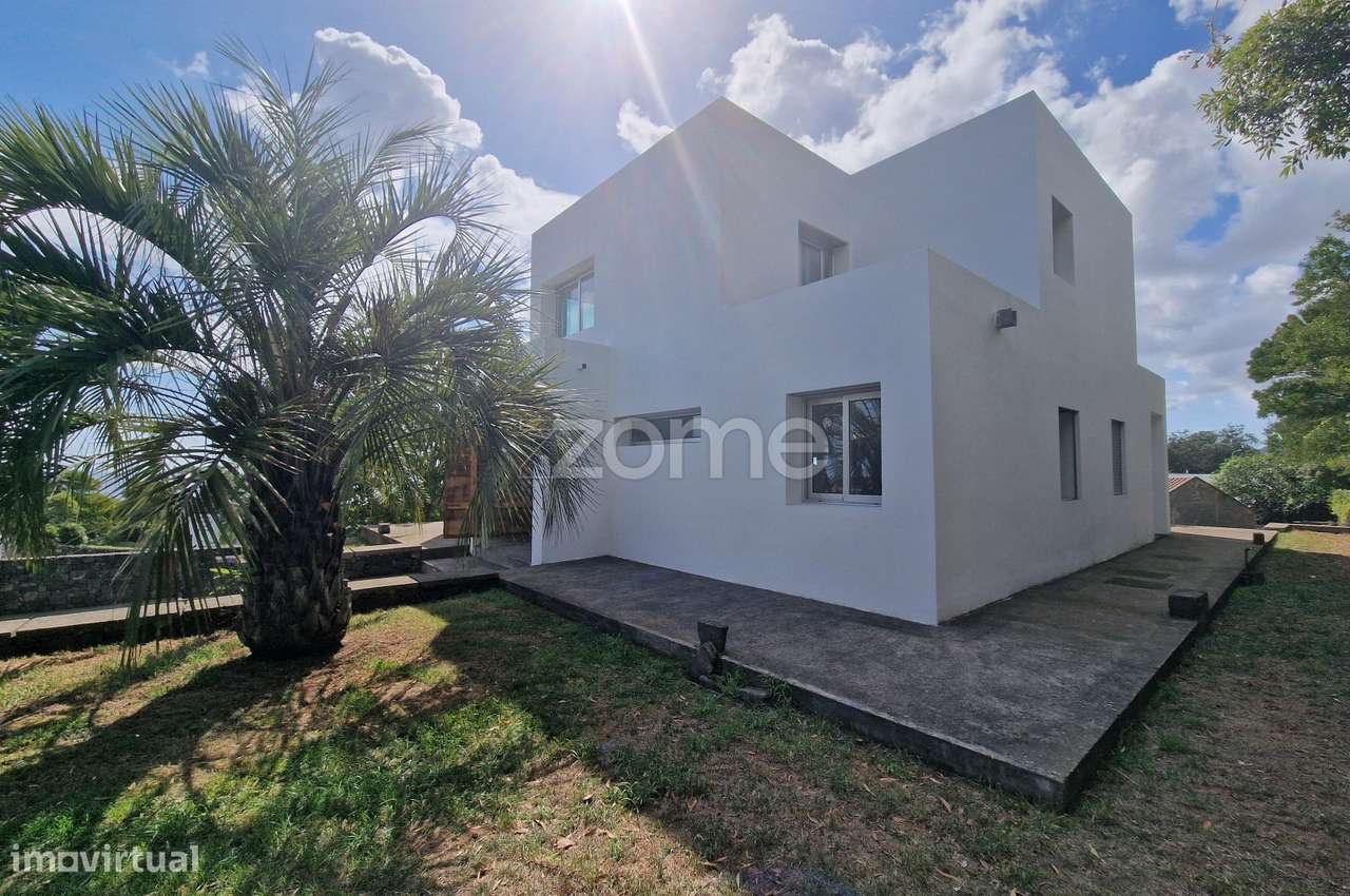 Moradia Moderna Isolada com Vista Mar em São Roque - Grande imagem: 4/24