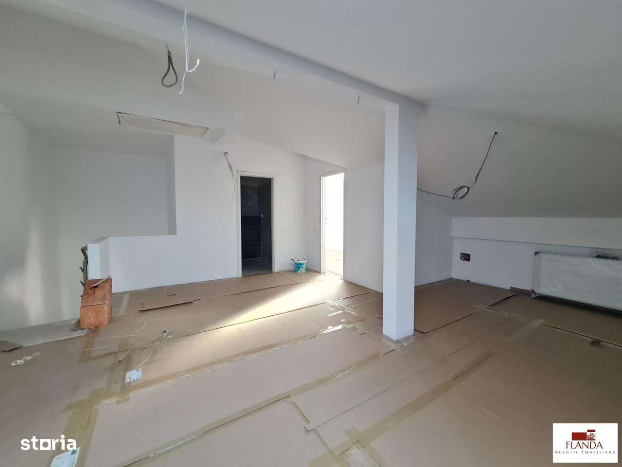 Militari Rosu - Imagine principală: 4/15