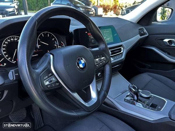 BMW 320 d Auto - 2