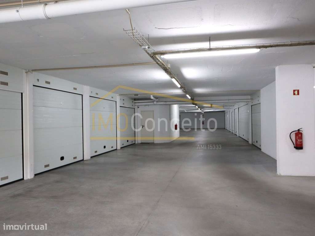Apartamento T2 como Novo | TERRAÇO COM CHURRASQUEIRA - GARAGEM | Ex...-24