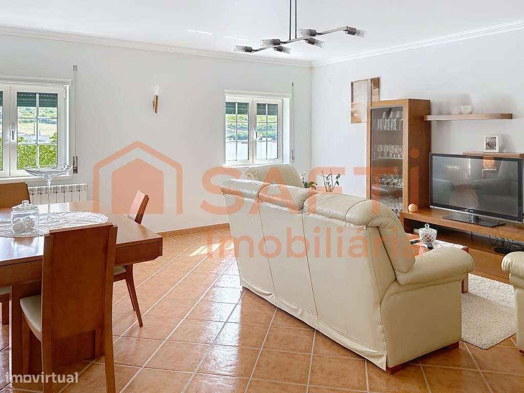 Moradia T4 em Torres Vedras - Zona Privilegiada - Grande imagem: 4/17