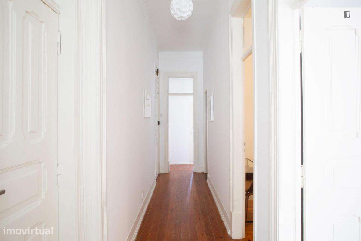 Quarto - localizado em Arroios Lisbon - Grande imagem: 2/10