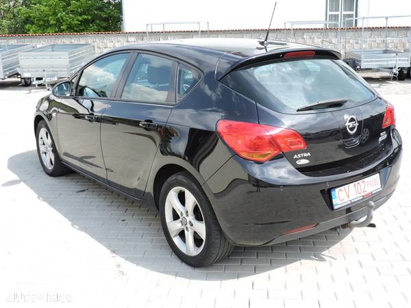 Opel Astra 1.7 CDTI DPF Edition - 16