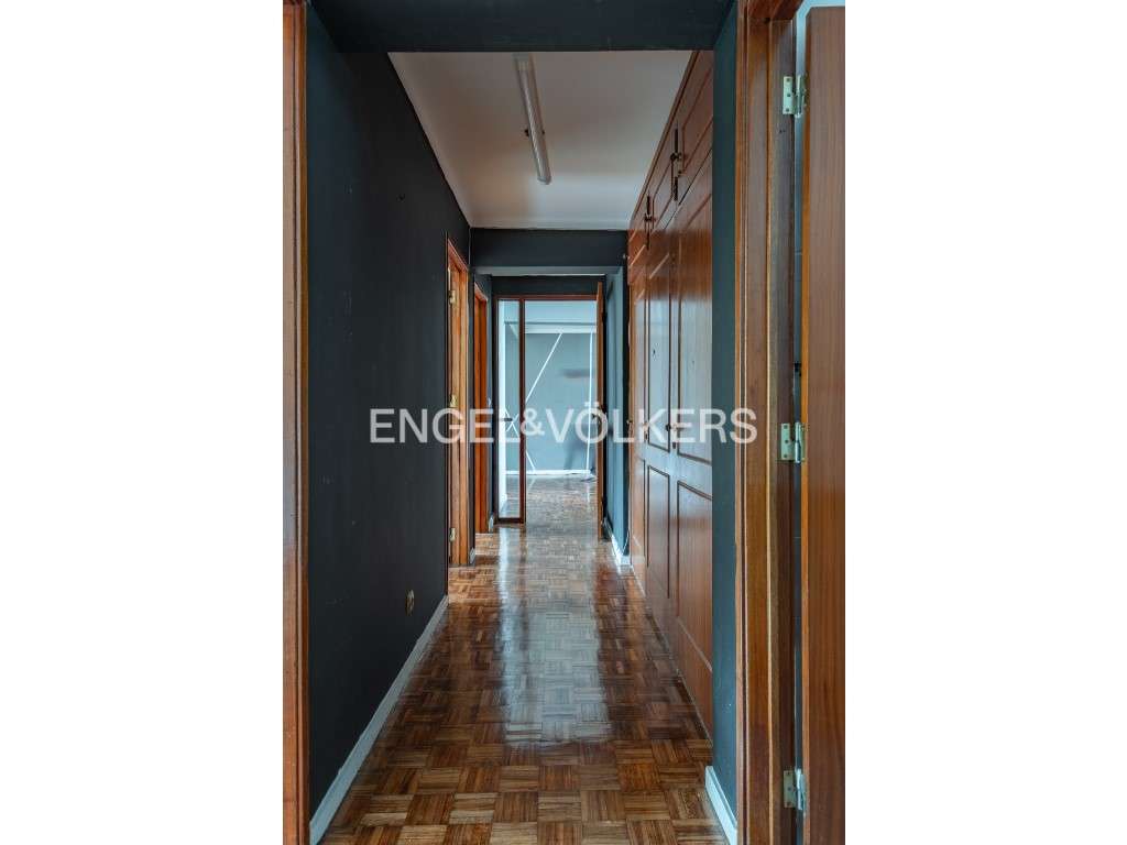 Apartamento T3 no Monte da Caparica-21