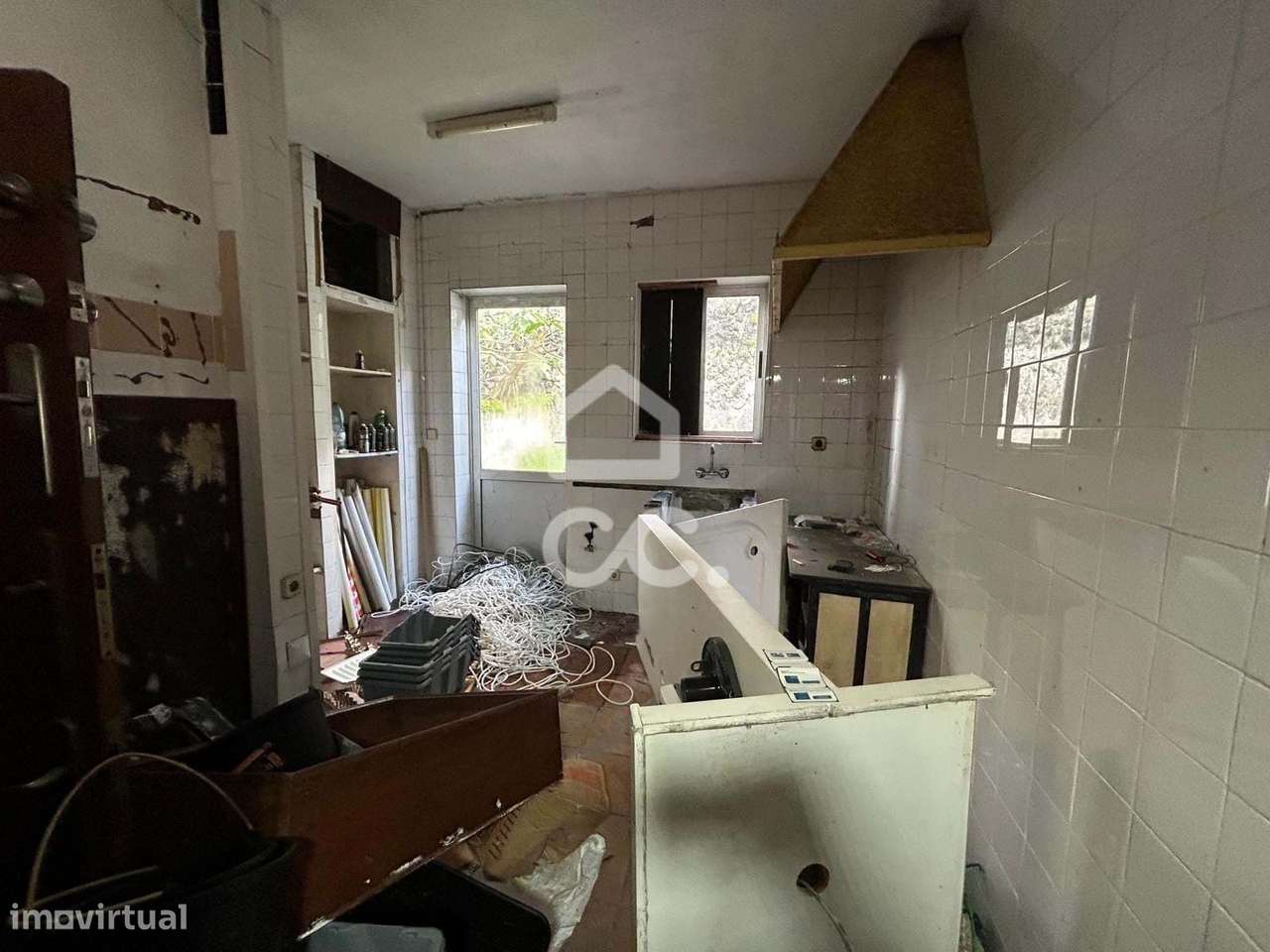 Moradia para Recuperar - São Sebastião - Ponta Delgada-10