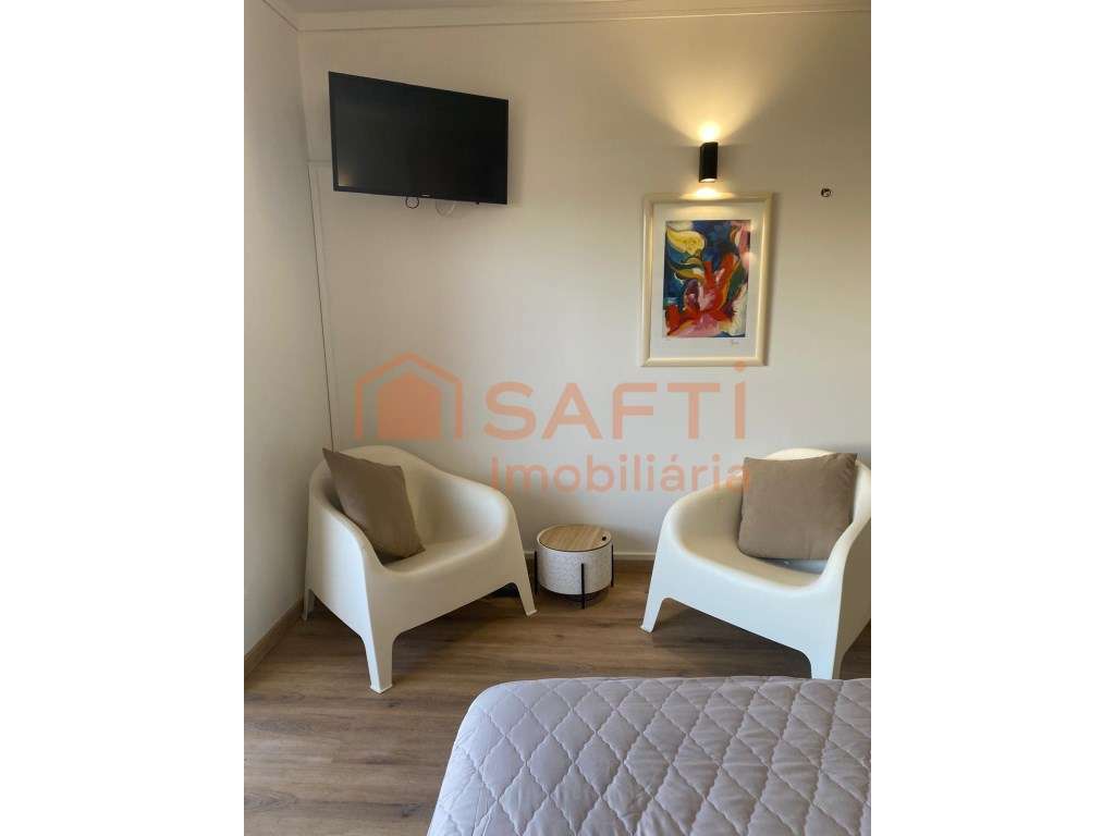 T0 De Alto padrao totalemente renovado- Arrendamento Anual Renovável - Grande imagem: 2/10