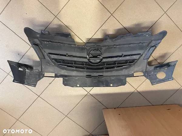 GRILL ATRAPA CHŁODNICY OPEL CORSA D 13179940 - 5