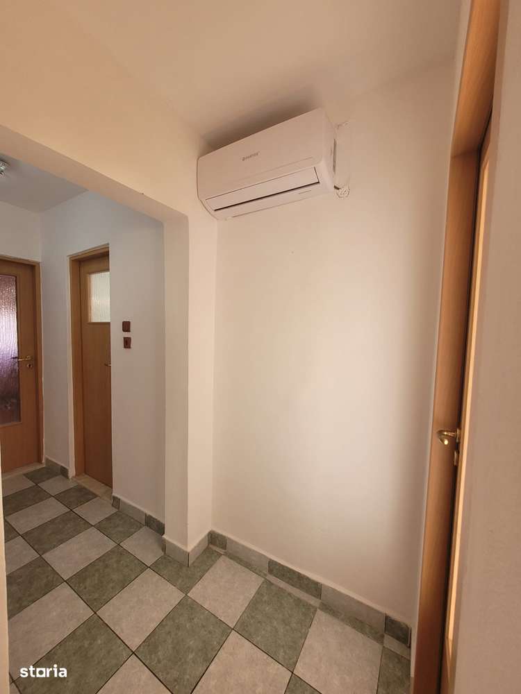 Apartament 3 camere langa Liceul Nr.7 | Micro 16-15