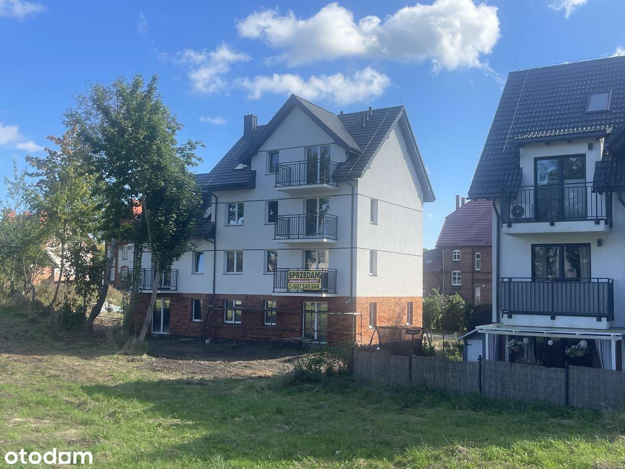 3-POKOJOWE W CENTRUM KARTUZ MIEJSCEM POSTOJOWYM W CENIE - Pełny obrazek: 4/9