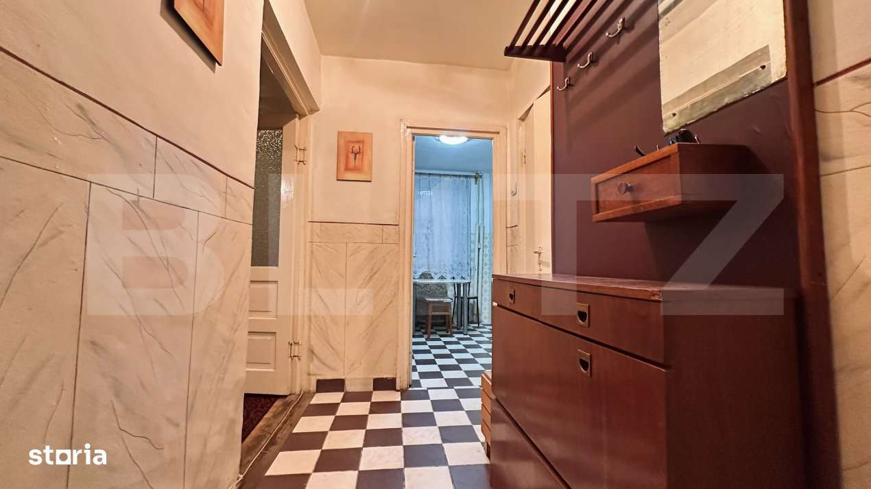 Apartament de vanzare,  decomandat cu 3 camere, zona Dacia - Imagine principală: 1/7