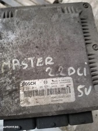 Calculator ECU cod: 0281011106 pentru Renault Master 2.2 DCI - 1