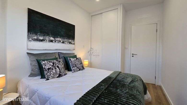 &#127991;&#65039;Apartamento T3 Remodelado em Benfica – Moderno e Cent-10