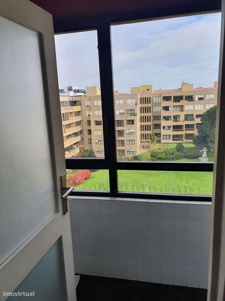 REF#4246 - T3 C/Garagem & Arrumos – À Avenida da Boavista, Porto-22