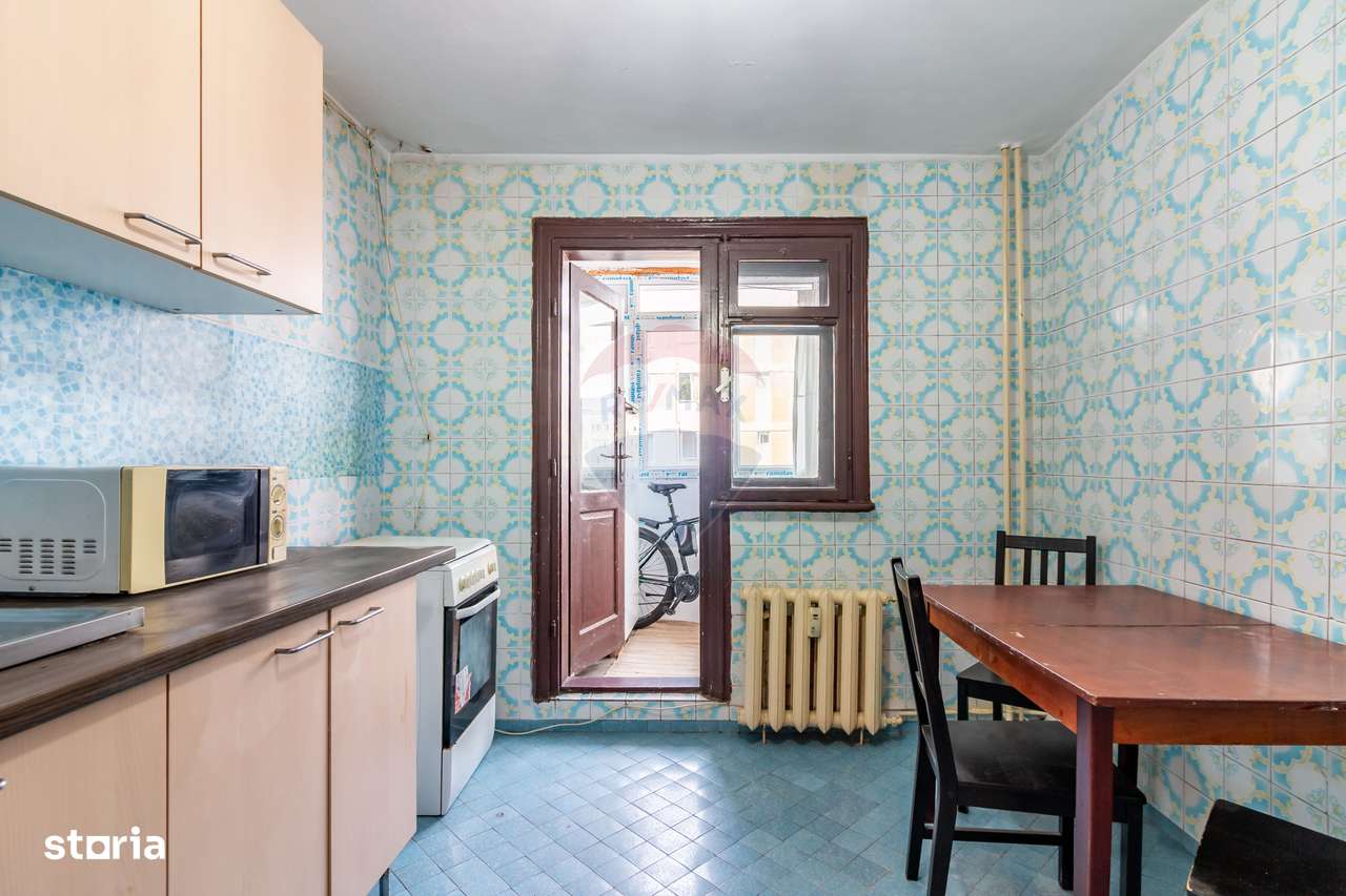 Apartament cu 3 camere de vânzare în zona Sebastian-5