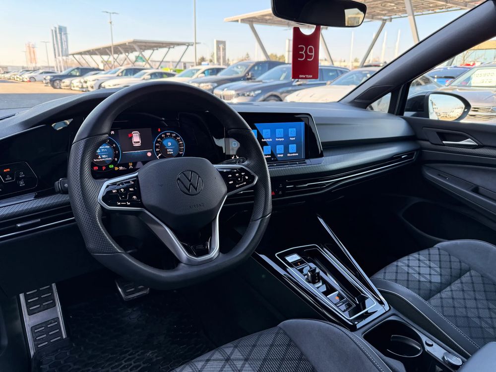 Volkswagen Golf 1.5 Etsi MHEV R Line DSG 150 KM — zdjęcie 7