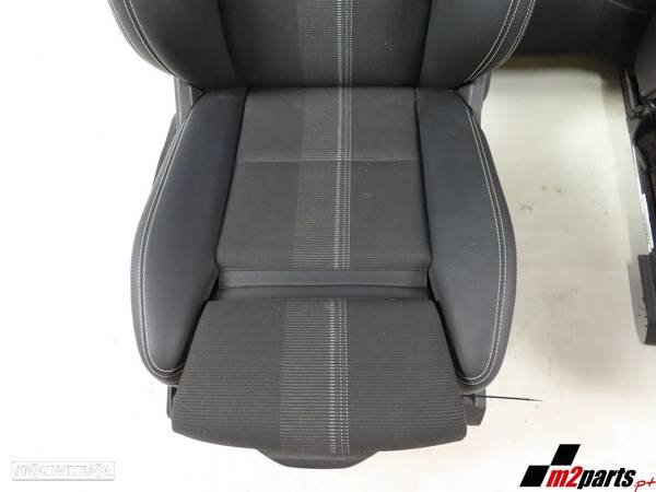 Interior desportivo Seminovo/ Original MERCEDES-BENZ GLA-CLASS (X156) - 4