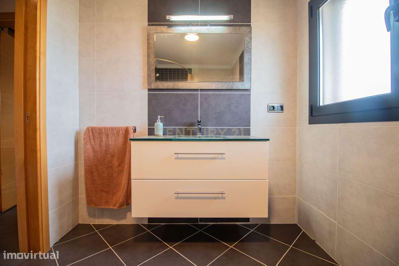 Moradia isolada com piscina e total privacidade, a 5 minutos da A17, M-36