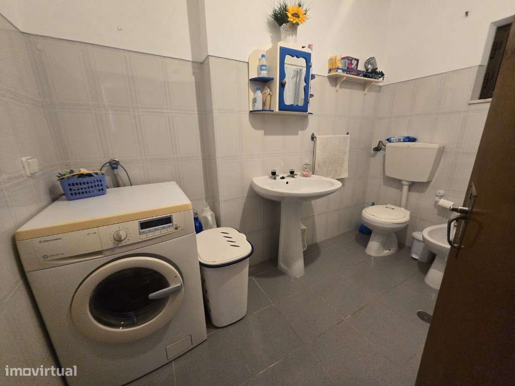 Moradia com T2 + T1 a 5 min da Praia Fluvial de Azenhas d'El Rei-5