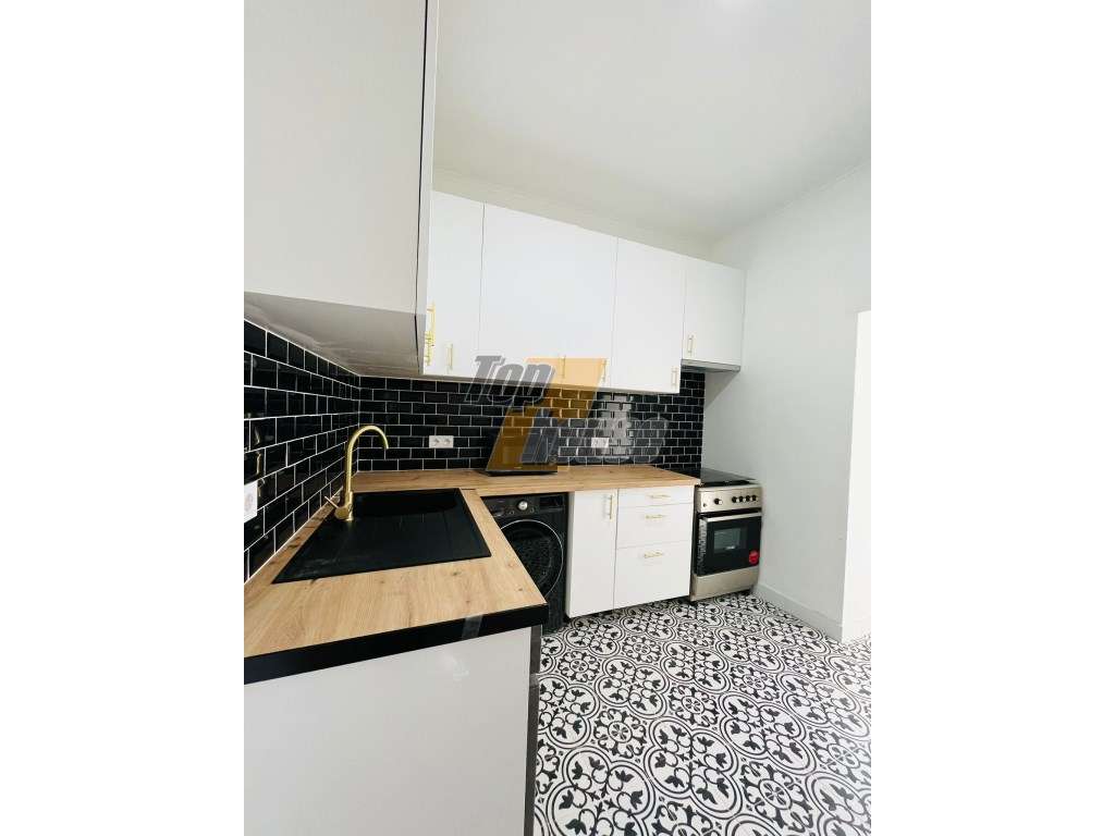 Moradia isolada T10 Costa de Caparica-12