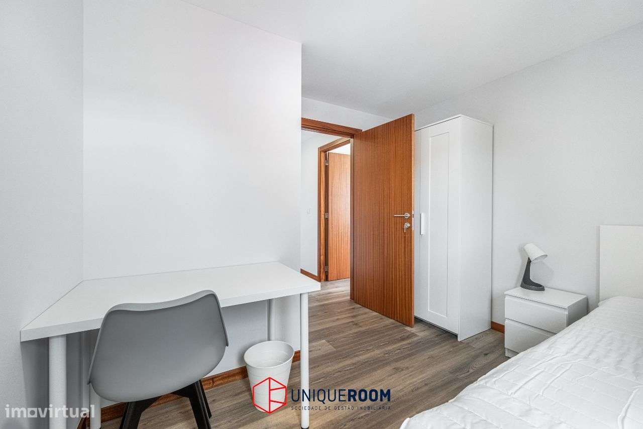 Quarto junto à Universidade e INL - Grande imagem: 2/20