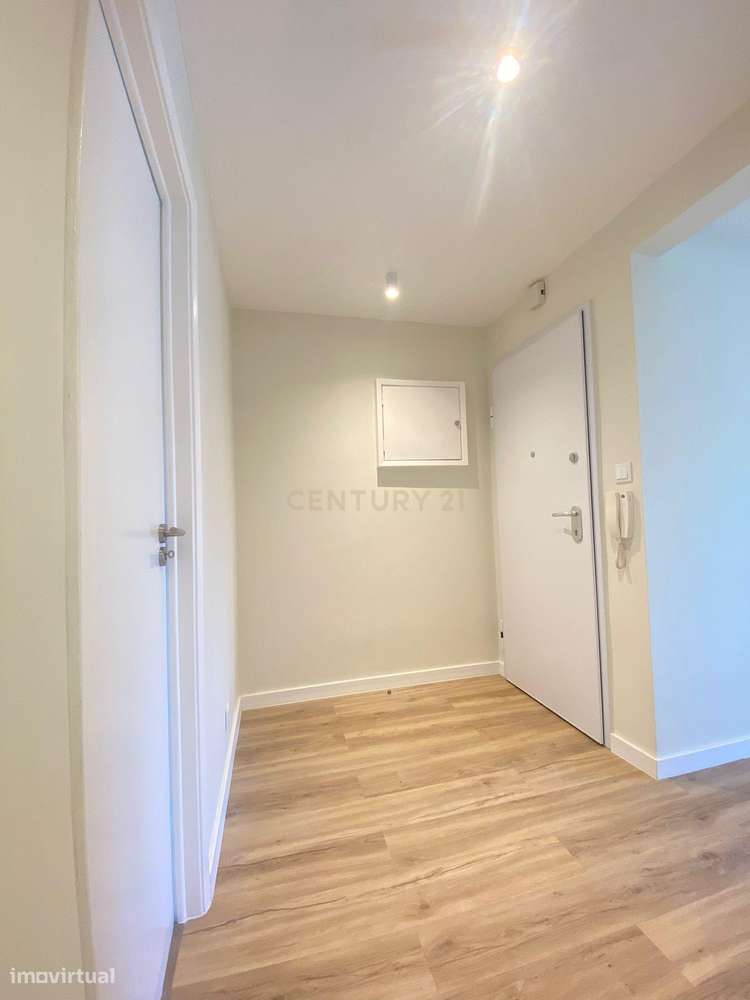 Apartamento T2 junto ao Alto dos Moinhos-3