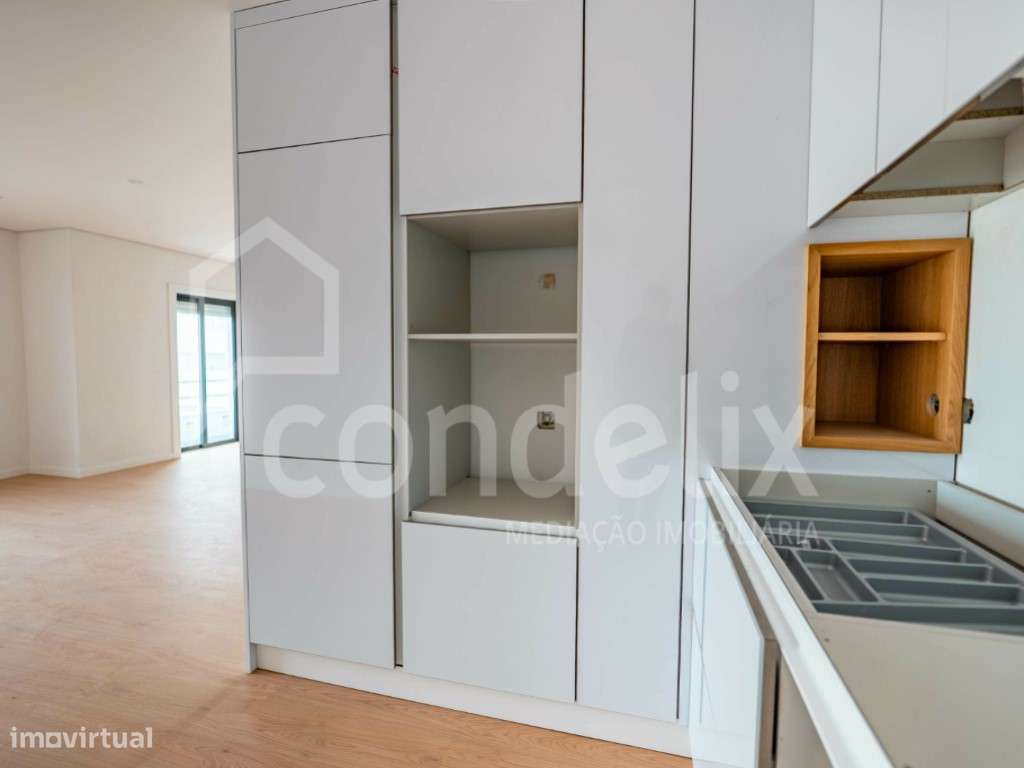 T3 novo, em Camarate, Loures - Grande imagem: 5/29