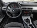 BMW 320 d Touring - 6