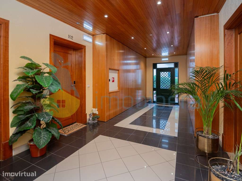 Excelente apartamento T2 localizado sobre o Rio Arade na Boca do Ri...-24