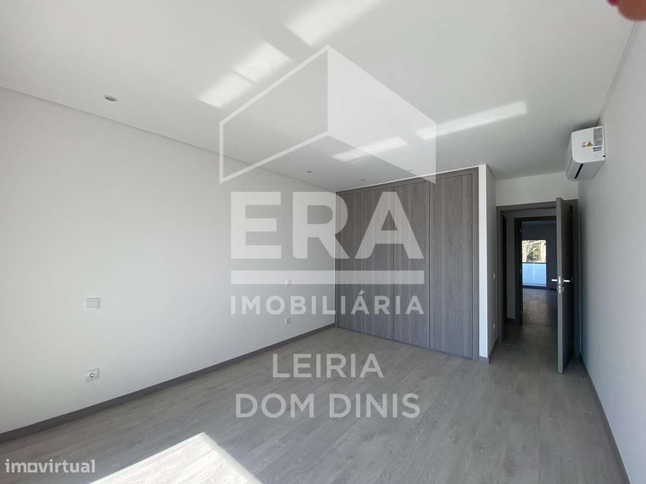 Moradia T3 Nova em Leiria-16