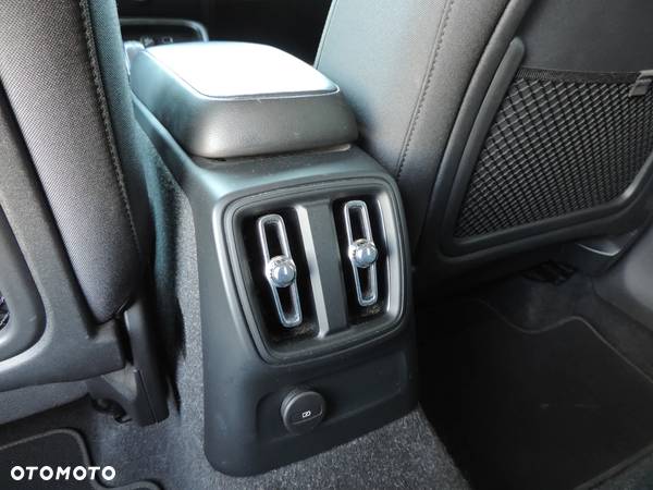 Volvo XC 40 T5 Plug-In Hybrid Inscription - 27