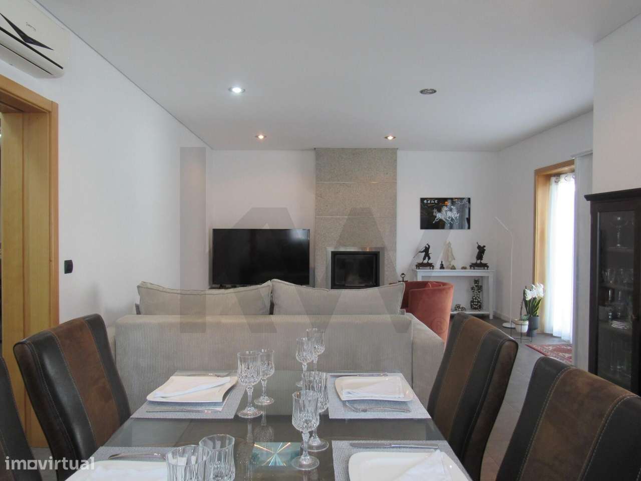 Moradia Térrea com Salão Superior | A 7 Minutos do Centro de Oliveira-7