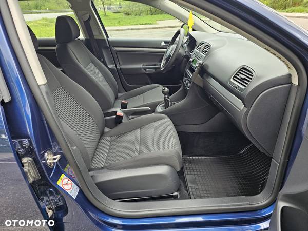 Volkswagen Golf 1.6 TDI BlueMotion Technology Comfortline - 16